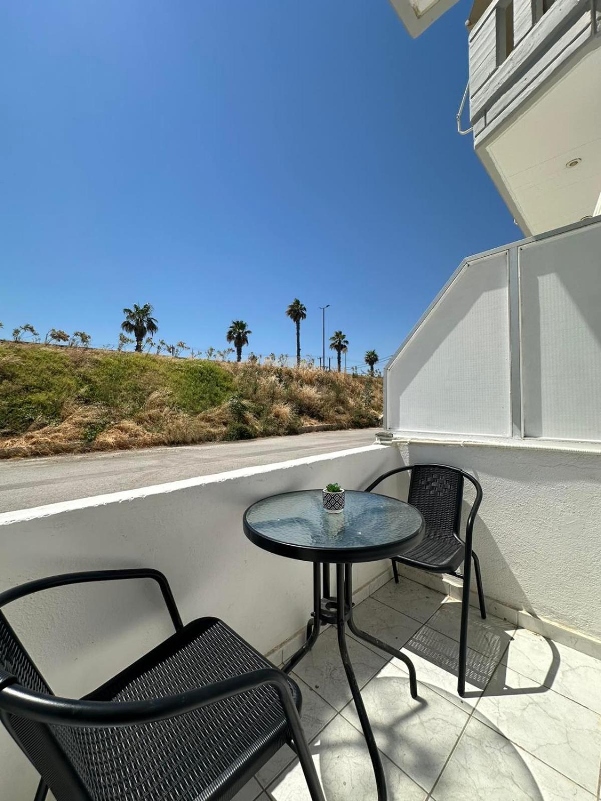 Joseph Seaside Apartment Heraklion (Crete) Exterior foto